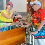 Sandra Hotel 3*