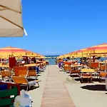 Hotel Sandra
