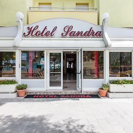 Hotel Sandra 3*